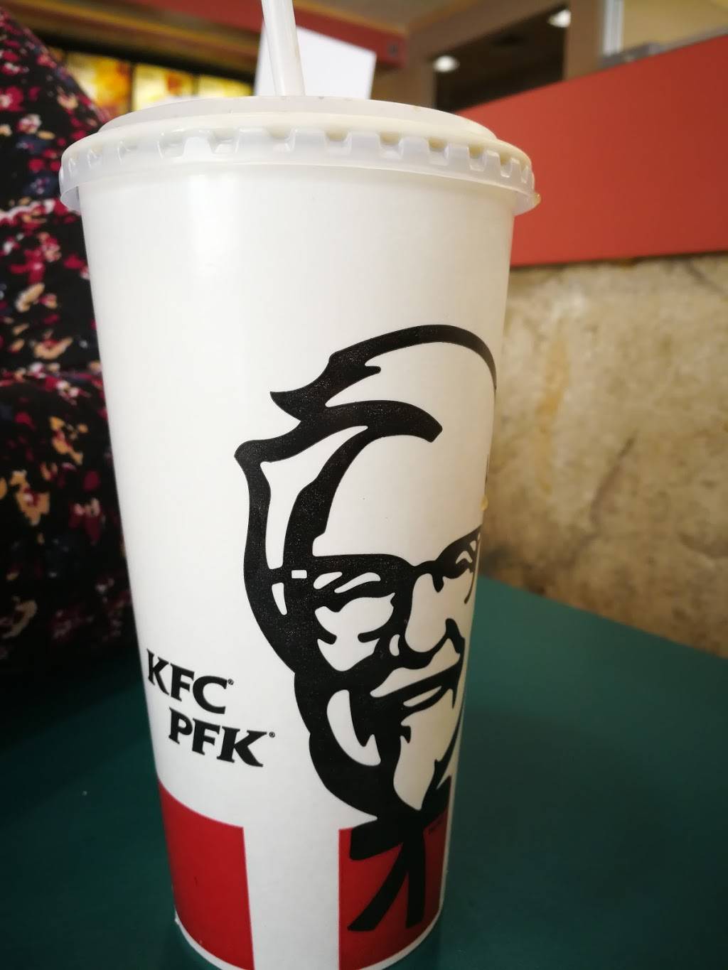 KFC | meal delivery | 3049 Jefferson Dr, Brockville, ON K6V 6N7, Canada | 6133421204 OR +1 613-342-1204