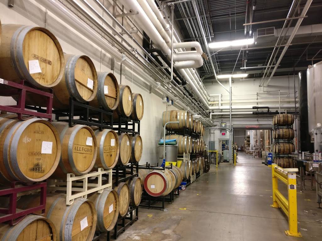 Tröegs Independent Brewing | restaurant | 200 Hersheypark Dr, Hershey, PA 17033, USA | 7175341297 OR +1 717-534-1297