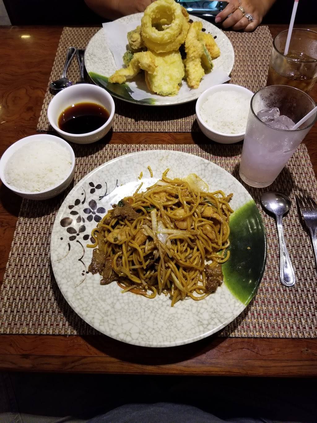 Shogun Japanese Restaurant | restaurant | 1000 Riverside Dr, East Peoria, IL 61611, USA | 3099815841 OR +1 309-981-5841