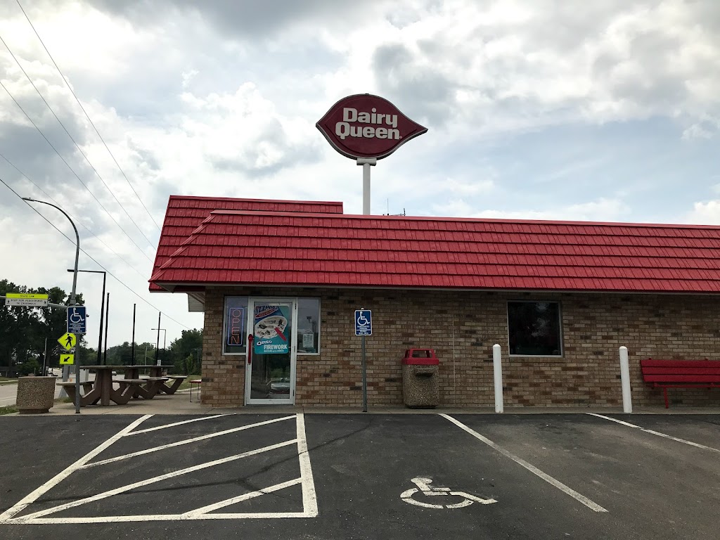 Dairy Queen (Treat) | restaurant | 900 MN-3 N, Northfield, MN 55057, USA | 5076458912 OR +1 507-645-8912