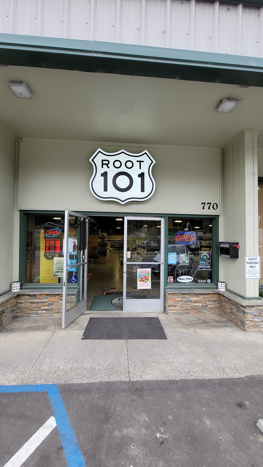 Wildwood Waffles | restaurant | 770 Wildwood Ave, Rio Dell, CA 95562, USA | 7075063073 OR +1 707-506-3073