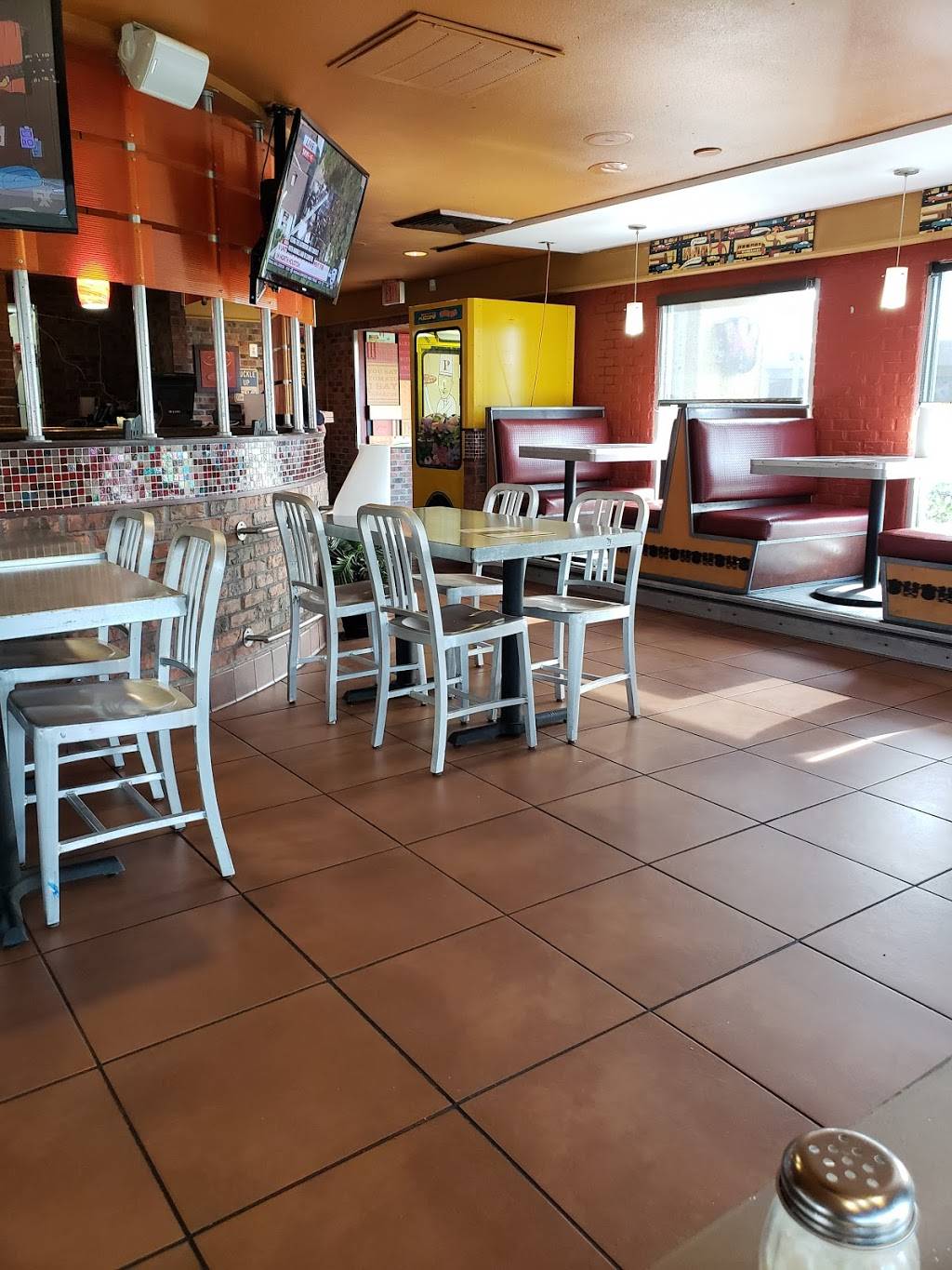 Pizza Hut | restaurant | 1211 W Main St, Tomball, TX 77375, USA | 2813518300 OR +1 281-351-8300