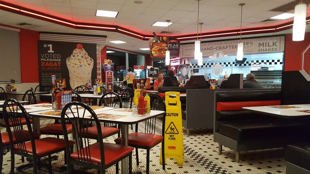 Steak n Shake | restaurant | 6208 Cambridge Way, Plainfield, IN 46168, USA | 3178380280 OR +1 317-838-0280
