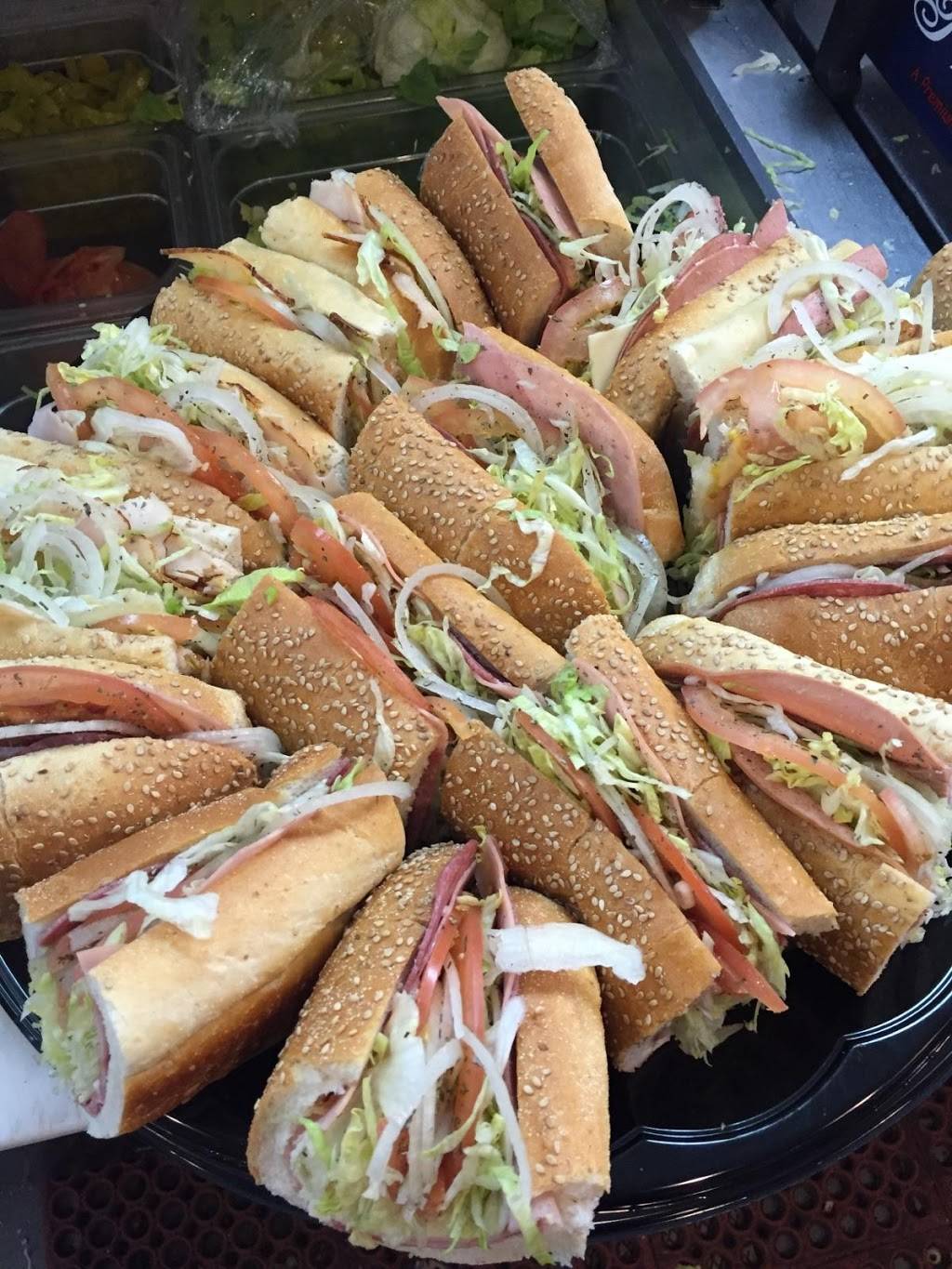 Gaetanos | meal takeaway | 1 S Burnt Mill Rd, Voorhees Township, NJ 08043, USA | 8564298102 OR +1 856-429-8102