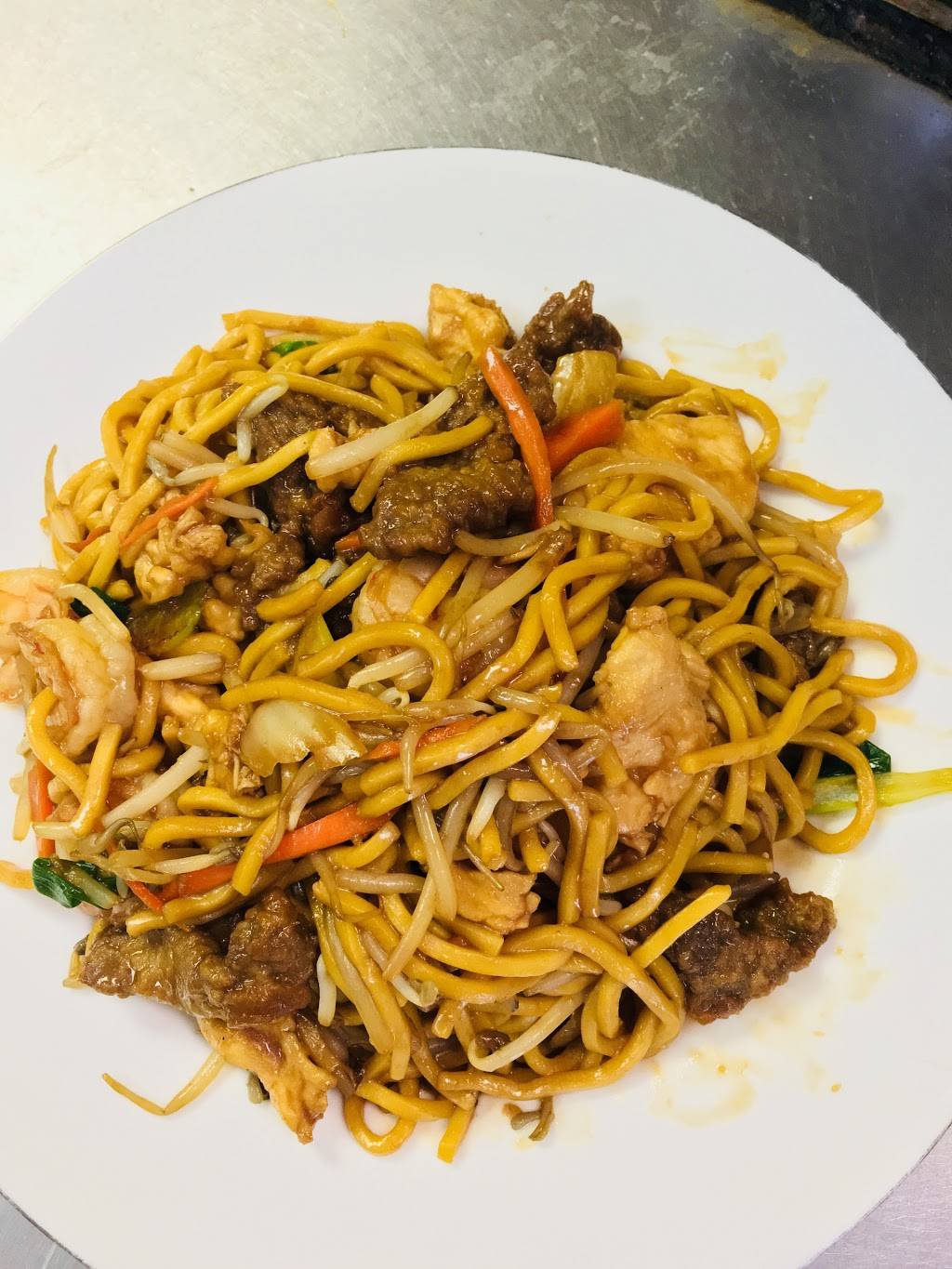 Hong Kong Restaurant | restaurant | 345 E Indian Trail Rd, Aurora, IL 60505, USA | 6308599888 OR +1 630-859-9888