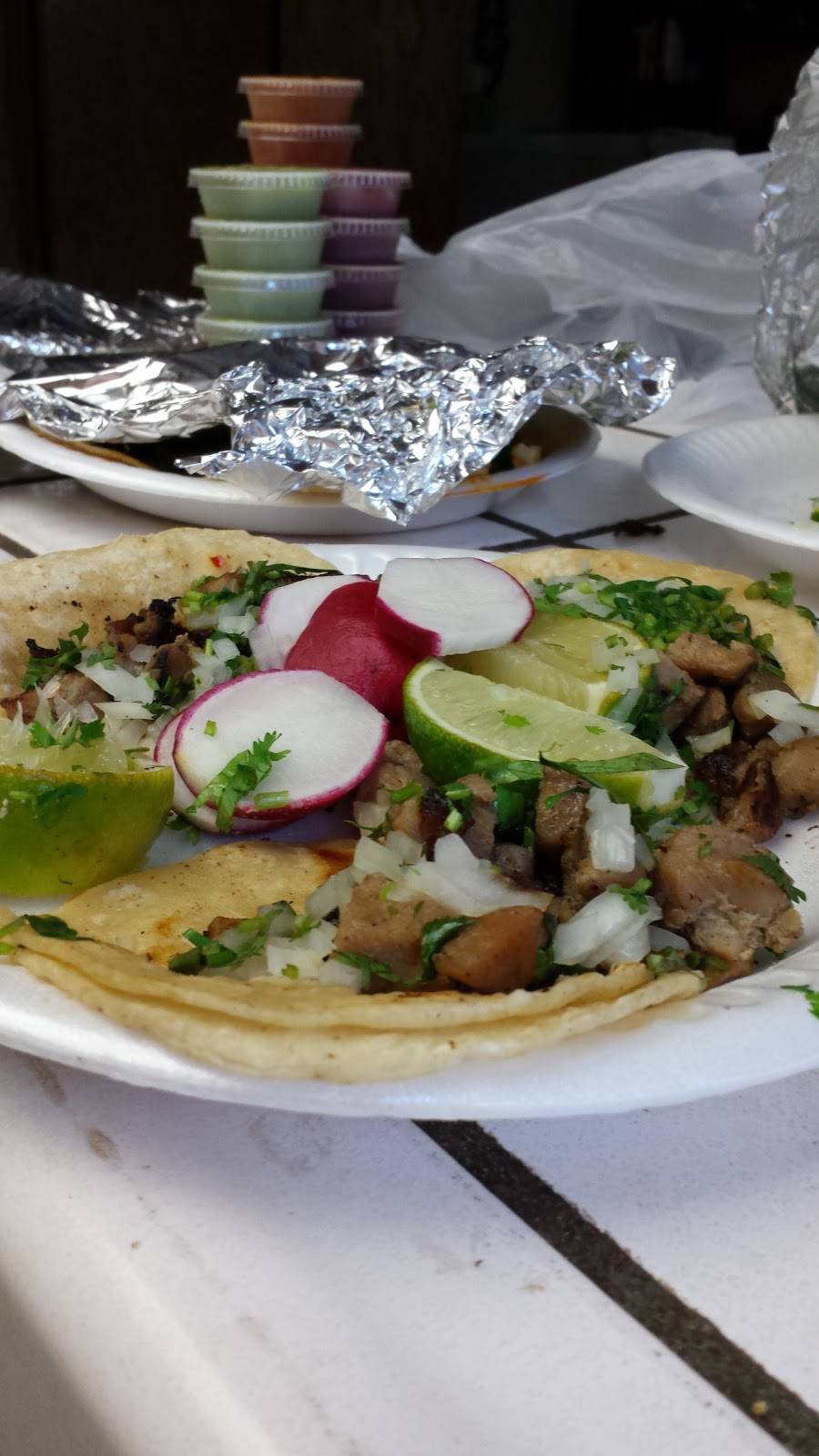 Tacomania | restaurant | 565 1st St, Gilroy, CA 95020, USA | 4088425720 OR +1 408-842-5720