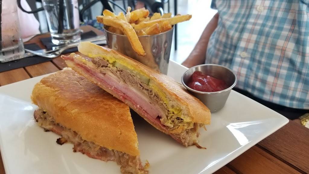 Post & Vine | restaurant | 1919 14th Ave, Vero Beach, FL 32960, USA | 7729075159 OR +1 772-907-5159