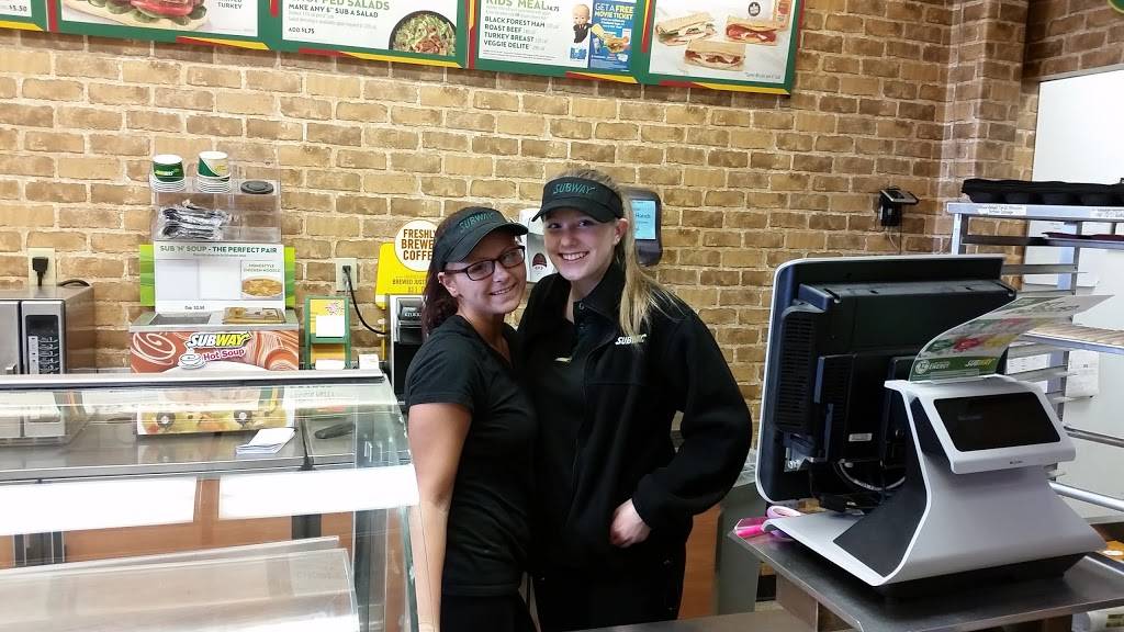 Subway | restaurant | 9648 Transit Rd, East Amherst, NY 14051, USA | 7166882387 OR +1 716-688-2387