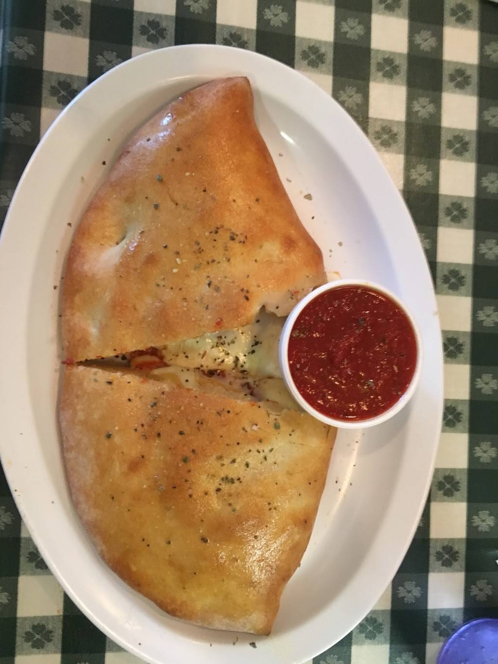 Vinnys Italian Grill | restaurant | 241 Connor Dr #1, Charlottesville, VA 22911, USA | 4349734055 OR +1 434-973-4055