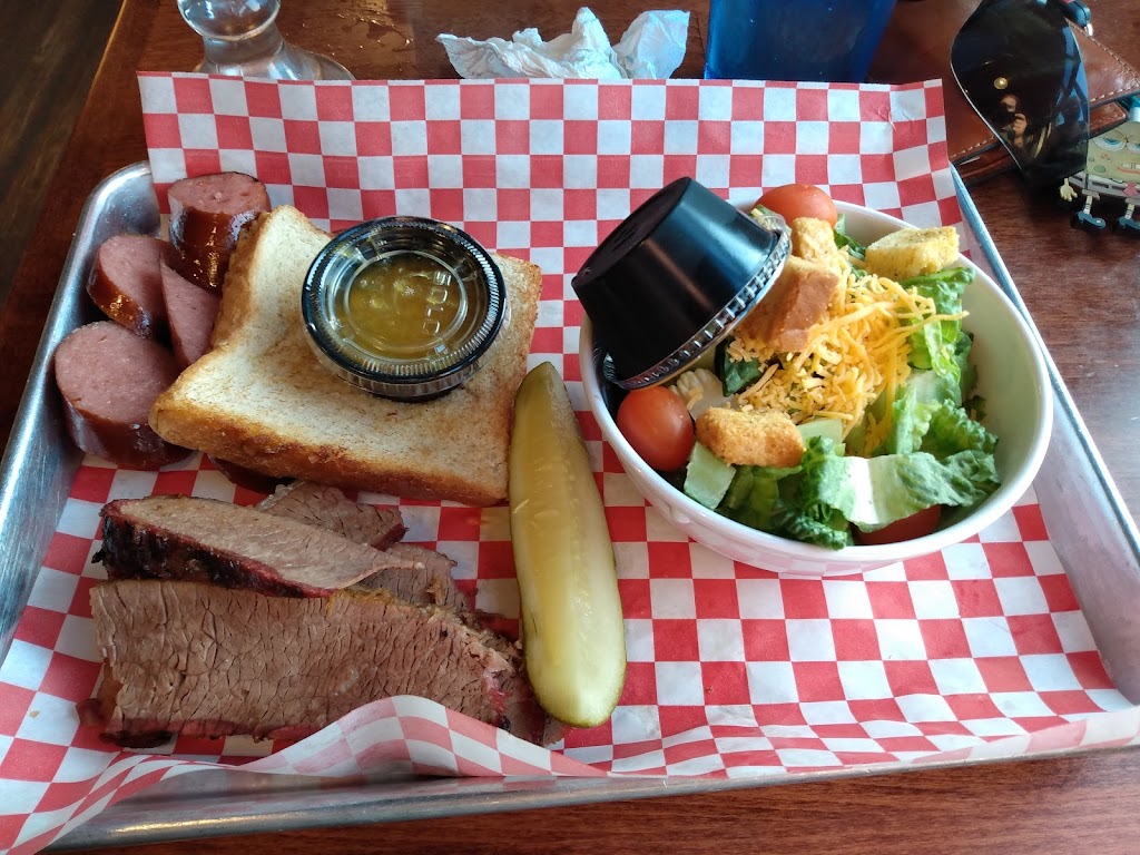 BrickHouse BBQ & Brew | restaurant | 24 E 2nd St, Liberal, KS 67901, USA | 6206049846 OR +1 620-604-9846