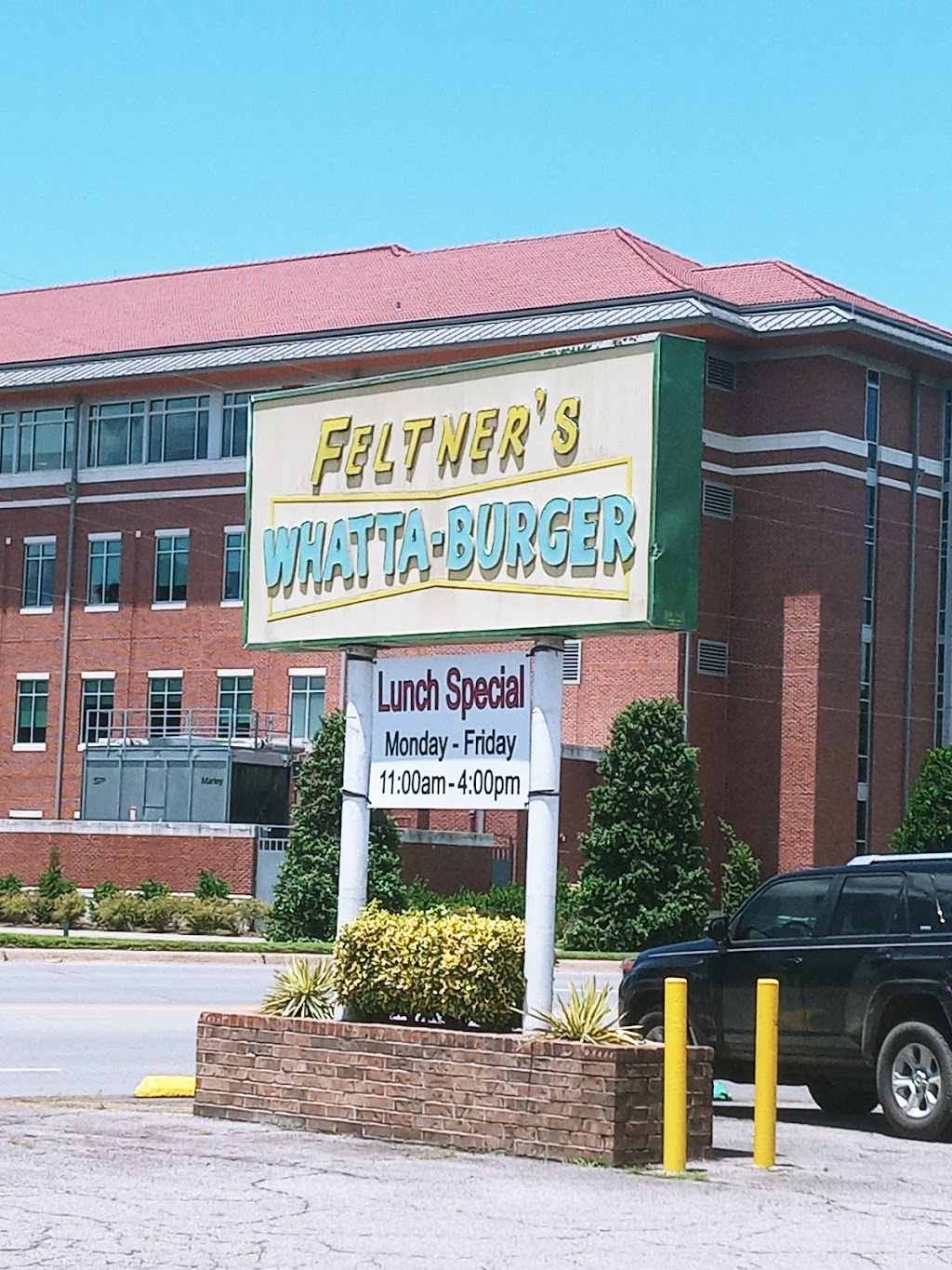 Feltners Whatta-Burger | restaurant | 1410 N Arkansas Ave, Russellville, AR 72801, USA | 4799681410 OR +1 479-968-1410