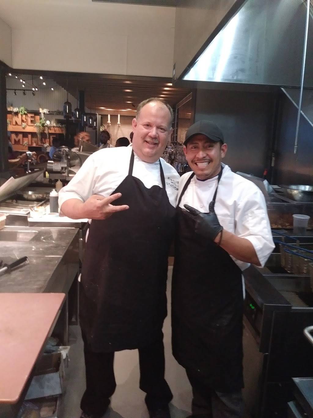 Century Center Cafe | restaurant | 1800 Century Blvd NE # 150, Atlanta, GA 30345, USA | 6789279451 OR +1 678-927-9451