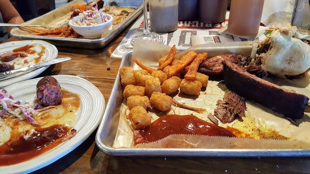 Iron Oak New American BBQ | restaurant | 917 11th St, Palm Harbor, FL 34683, USA | 7277547337 OR +1 727-754-7337