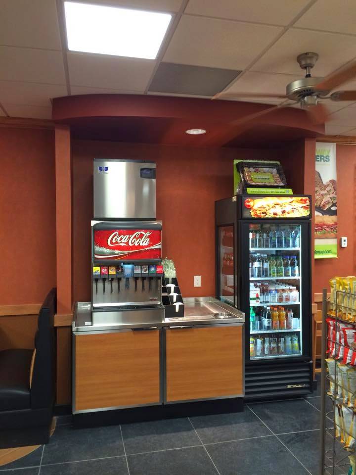 Subway | restaurant | 6-160 University Ave W, Waterloo, ON N2L 3E9, Canada | 5198847821 OR +1 519-884-7821