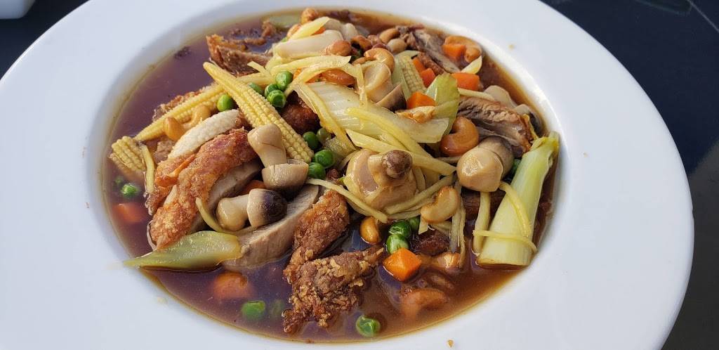 Bonsai Thai & Sushi | restaurant | 15734 SW 56th St, Miami, FL 33185, USA | 3053810667 OR +1 305-381-0667