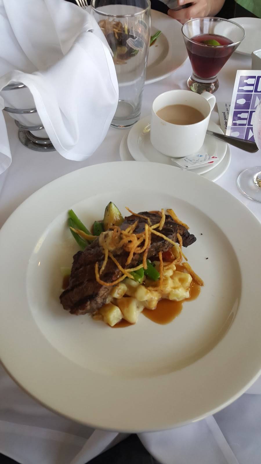 Davids Restaurant | restaurant | 168 New Lake Shore Rd, Port Dover, ON N0A 1N3, Canada | 5195830706 OR +1 519-583-0706