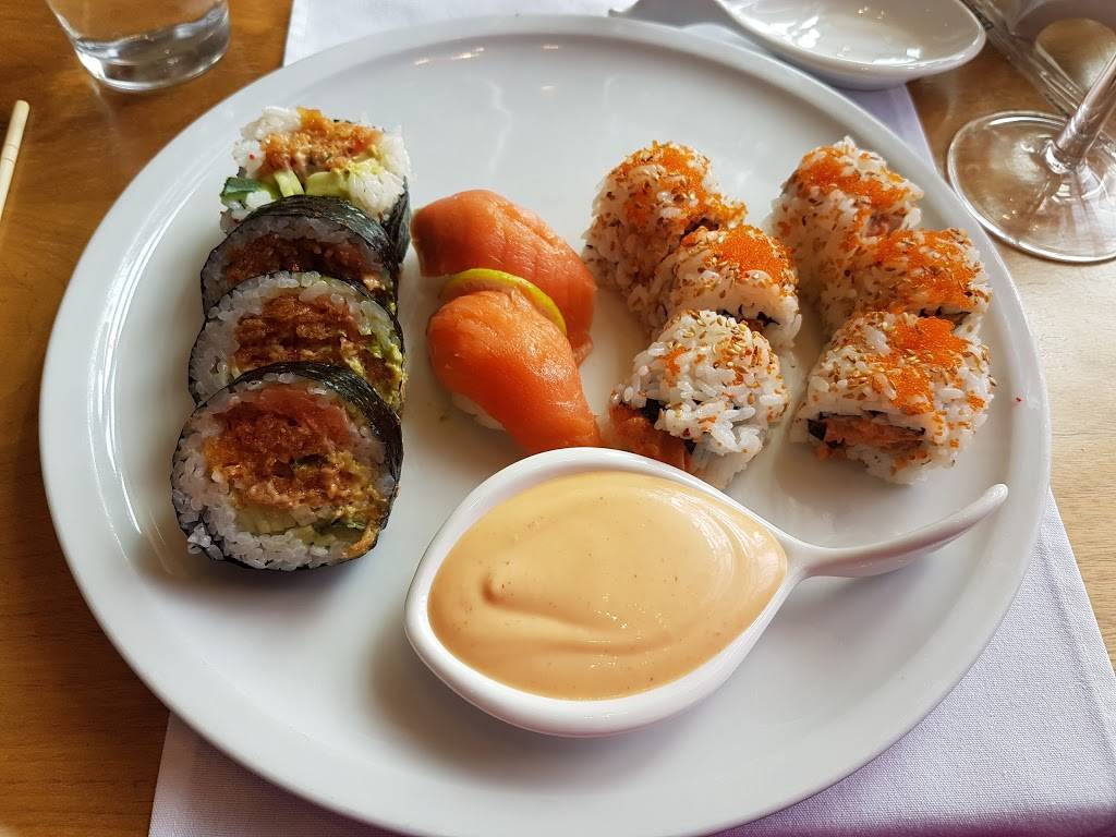 Kimono | restaurant | 1137 Rte de lÉglise, Québec, QC G1V 3W4, Canada | 4186488821 OR +1 418-648-8821