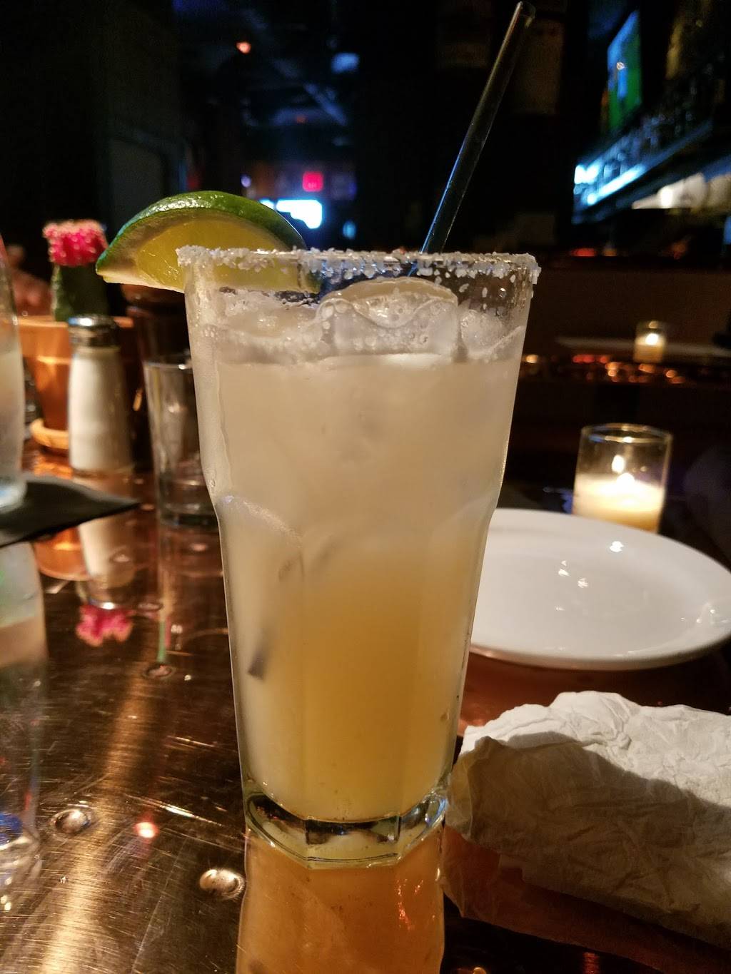 Dicks Hideaway | restaurant | 6008 N 16th St, Phoenix, AZ 85016, USA | 6022411881 OR +1 602-241-1881