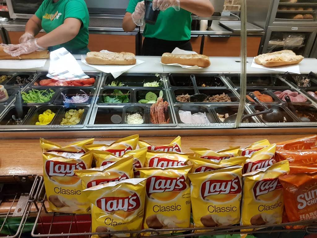 Subway Restaurants | restaurant | 3045 Columbia Pike A, Arlington, VA 22204, USA | 7038929191 OR +1 703-892-9191