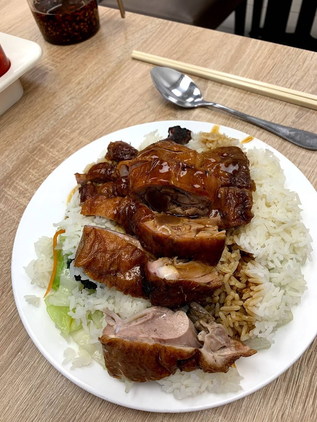 Guelph BBQ | restaurant | 650 Scottsdale Dr Unit 3A, Guelph, ON N1G 4T7, Canada | 5198238181 OR +1 519-823-8181