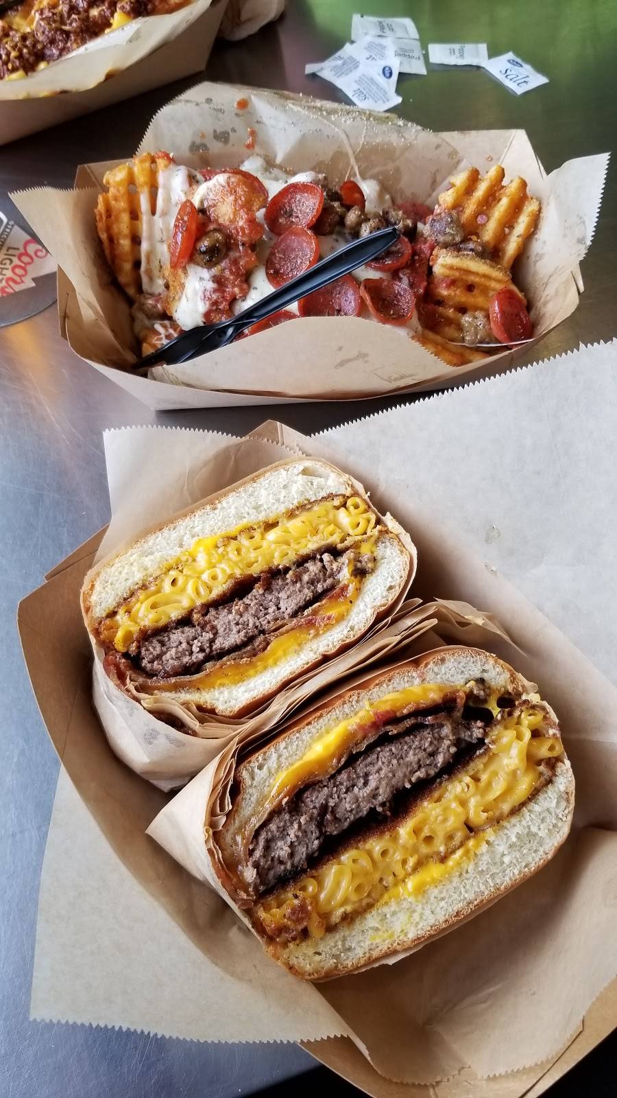 Funky Burgers and Fries | restaurant | 101 W Washington Ave, El Cajon, CA 92020, USA | 6193282929 OR +1 619-328-2929