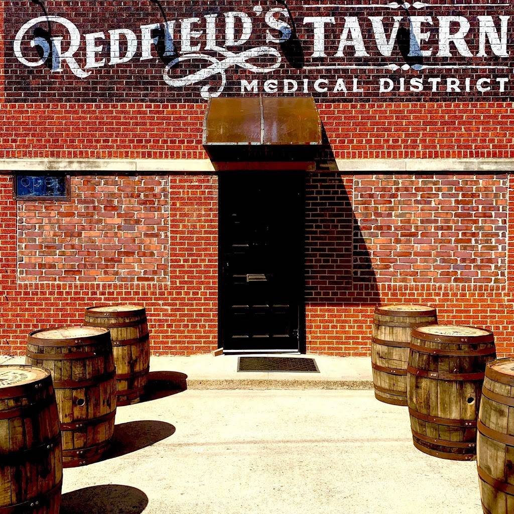 Redfields Tavern | restaurant | 2213 Butler St, Dallas, TX 75235, USA | 2144772100 OR +1 214-477-2100