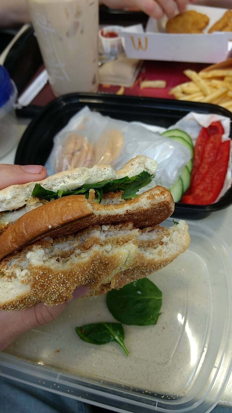 McDonalds | cafe | 2 Allaura Blvd, Aurora, ON L4G 3S5, Canada | 9057271600 OR +1 905-727-1600