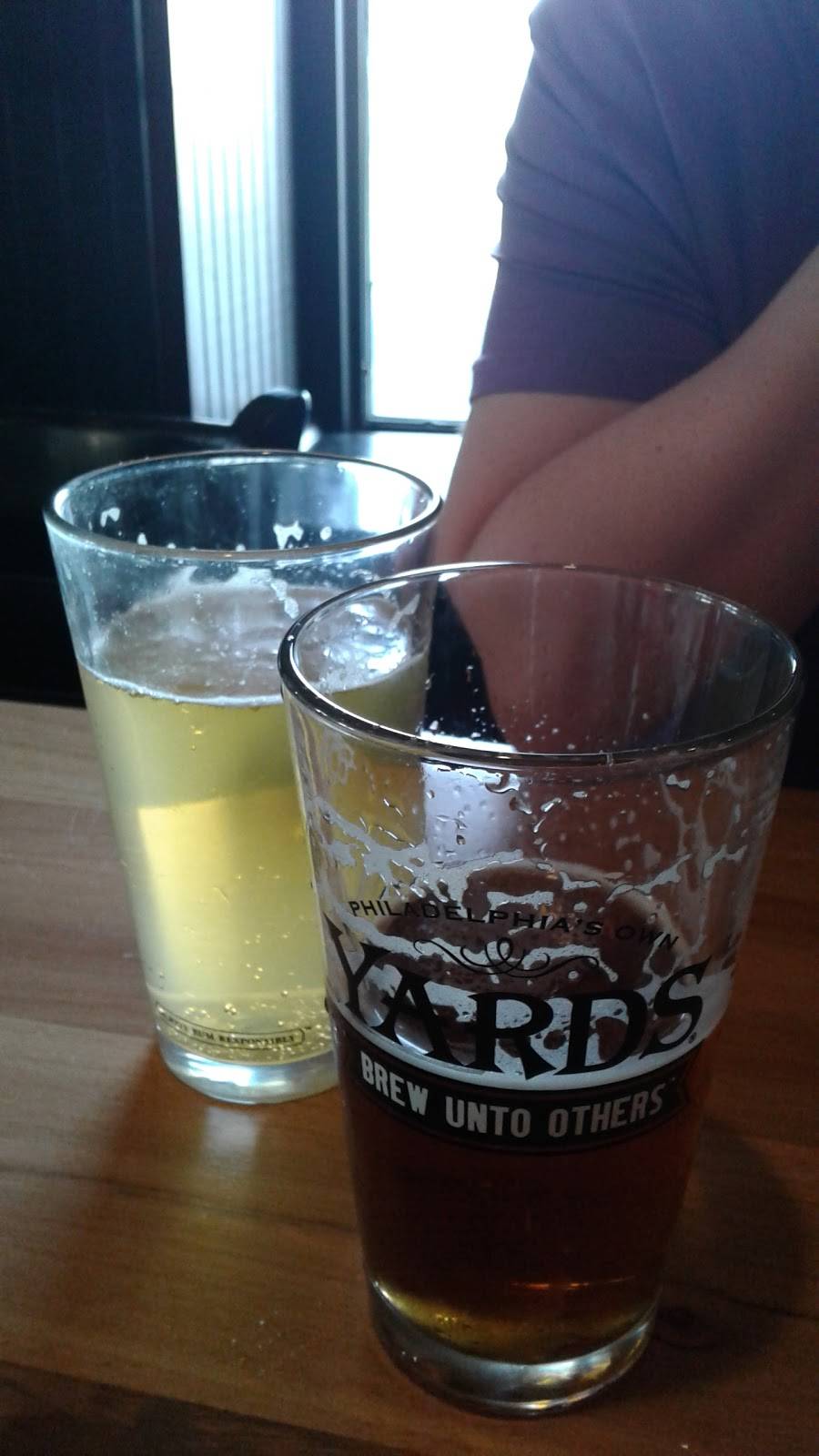 Bonks Bar | restaurant | 3467 Richmond St, Philadelphia, PA 19134, USA | 2154262348 OR +1 215-426-2348