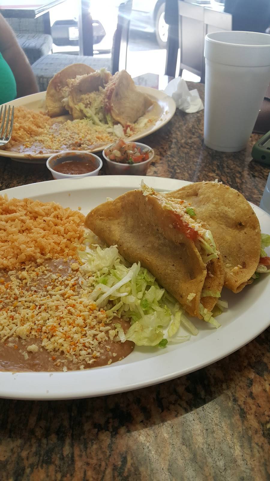 Chucks Tacos | restaurant | 661 E Foothill Blvd, Upland, CA 91786, USA | 9099852400 OR +1 909-985-2400