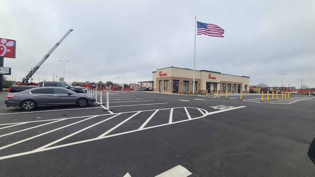 Chick-fil-A | restaurant | 1647 MS-1, Greenville, MS 38701, USA | 6629138188 OR +1 662-913-8188