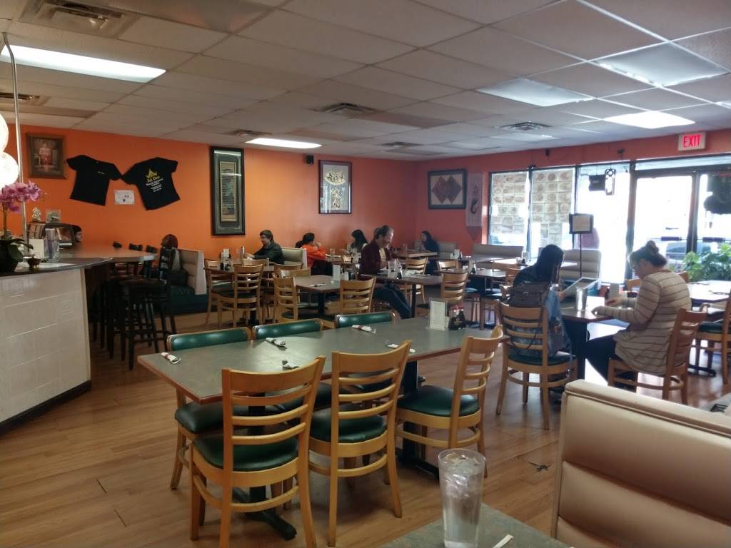 Jai Dee Thai & Japanese Cuisine | restaurant | 823 Melrose Pl, Knoxville, TN 37916, USA | 8652497539 OR +1 865-249-7539