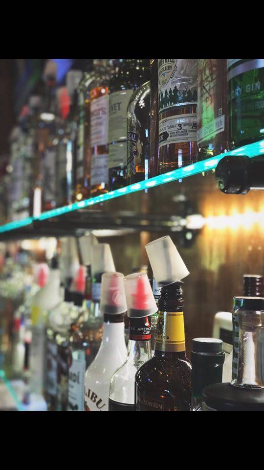 The Bullpen on 135th Bar & Grill | restaurant | 11316 W 135th St, Overland Park, KS 66221, USA | 9138515165 OR +1 913-851-5165