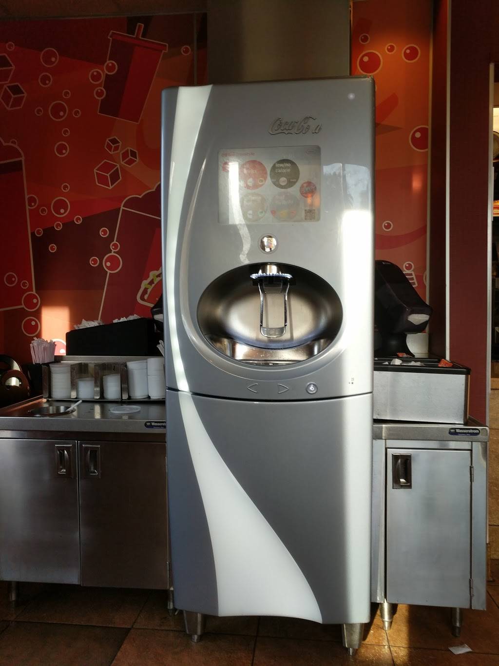 Jack in the Box | restaurant | 2098 S Garey Ave, Pomona, CA 91766, USA | 9096130425 OR +1 909-613-0425