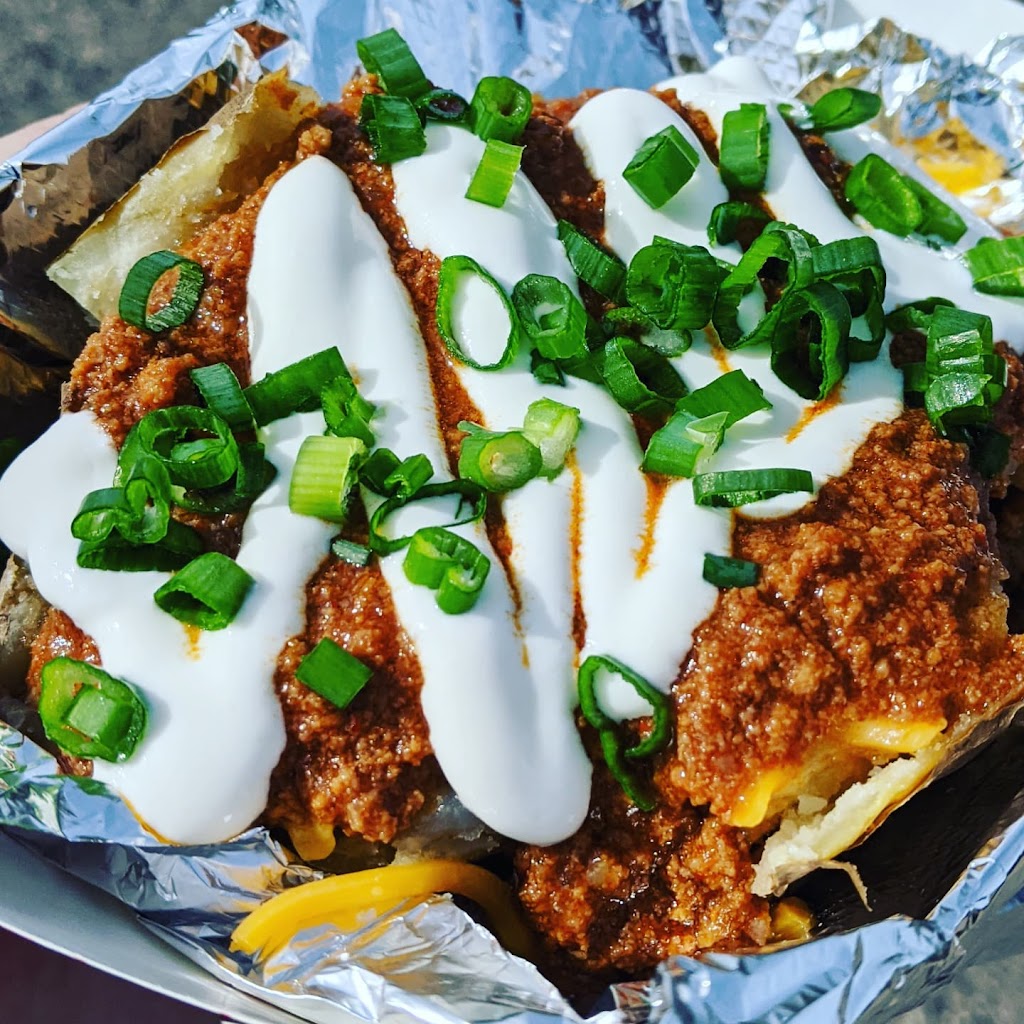 StarDog Food Truck | restaurant | 7000 E Speedway Blvd, Tucson, AZ 85710, USA | 5202470879 OR +1 520-247-0879