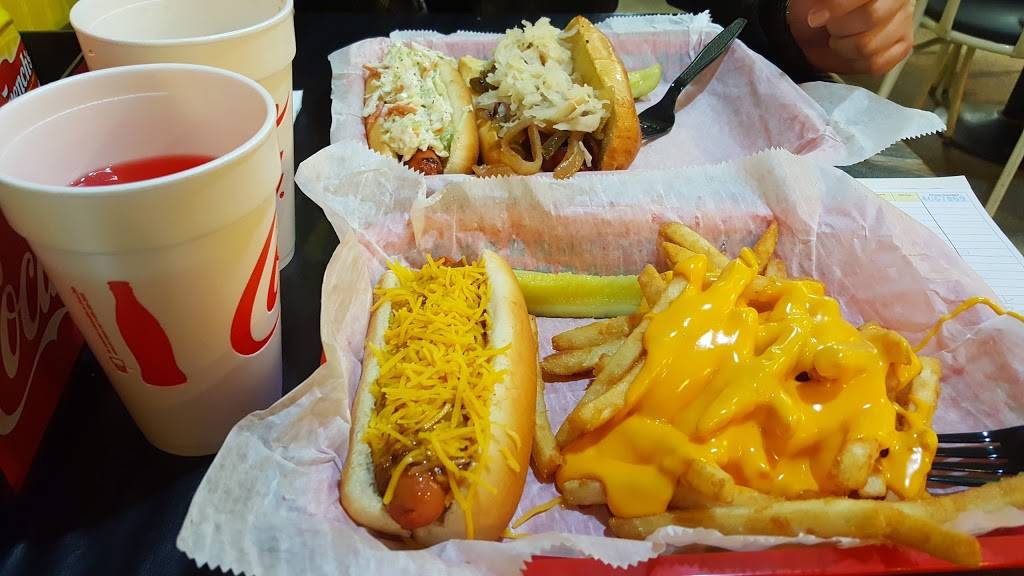 Famous Uncle Als Hot Dogs | restaurant | 151 Granby St, Norfolk, VA 23510, USA | 7576258319 OR +1 757-625-8319
