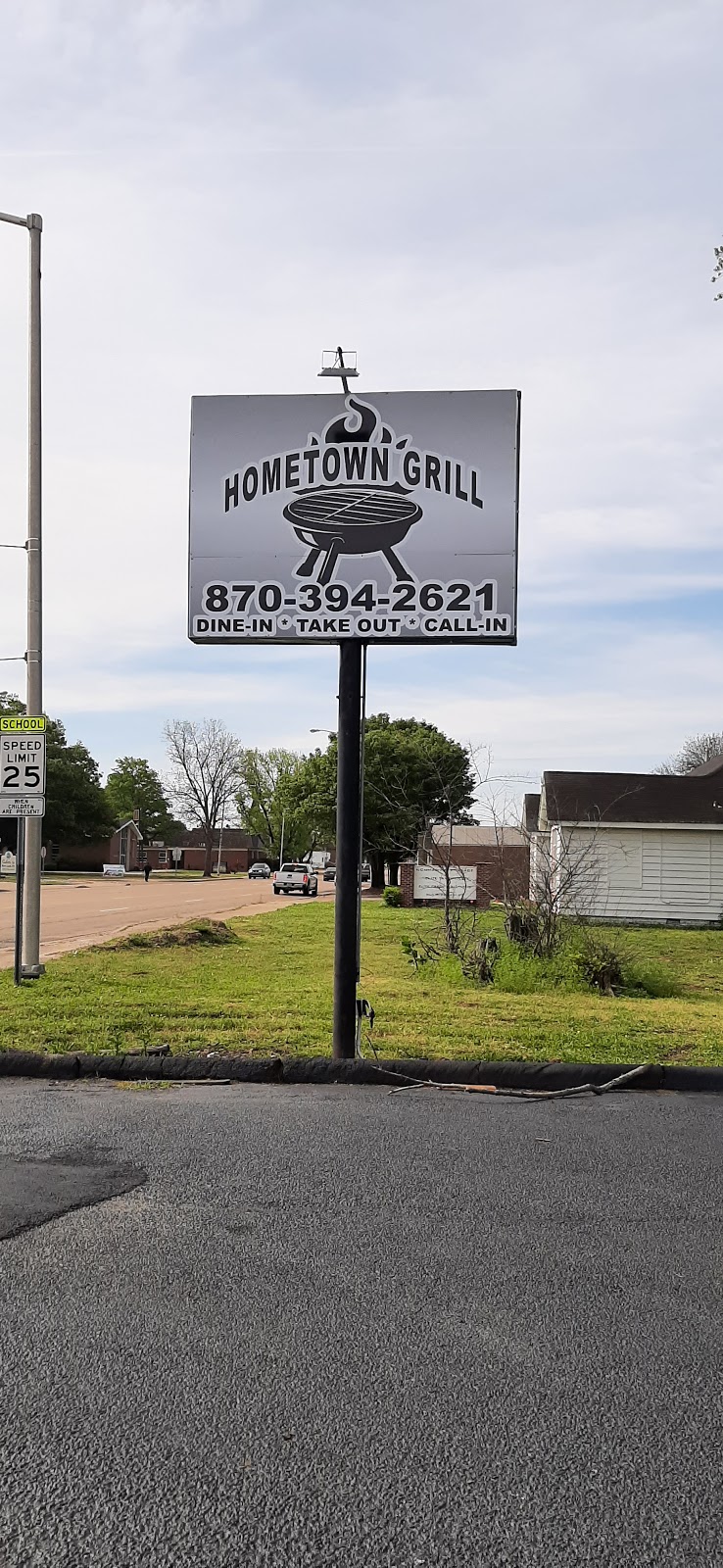 HOMETOWN GRILL | restaurant | 510 N Missouri St, West Memphis, AR 72301, USA | 8703942621 OR +1 870-394-2621