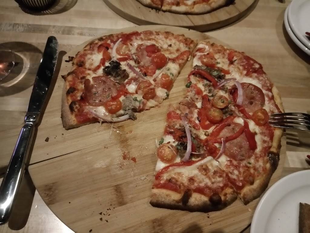 SLATE Restaurant & Bar | restaurant | 2237 Queen St E, Toronto, ON M4E 2Z9, Canada | 4166860800 OR +1 416-686-0800