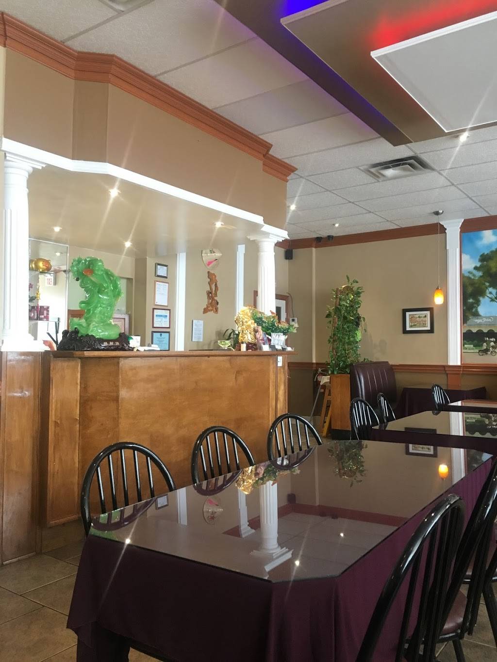 Little Saigon Restaurant | restaurant | 66 Mall Rd, Hamilton, ON L8V 5B9, Canada | 9053899826 OR +1 905-389-9826