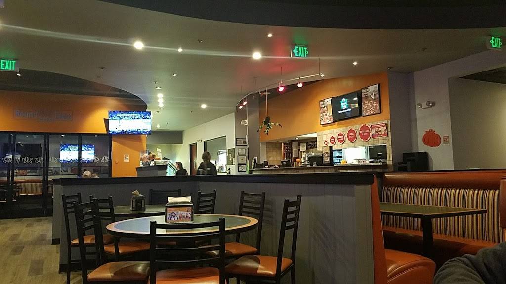 Round Table Pizza | meal delivery | 253 Spreckels Ave, Manteca, CA 95336, USA | 2092398100 OR +1 209-239-8100