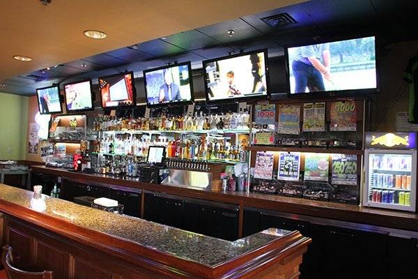 The Point Bar & Grill | restaurant | 3528 168th St NE, Arlington, WA 98223, USA | 3606539999 OR +1 360-653-9999