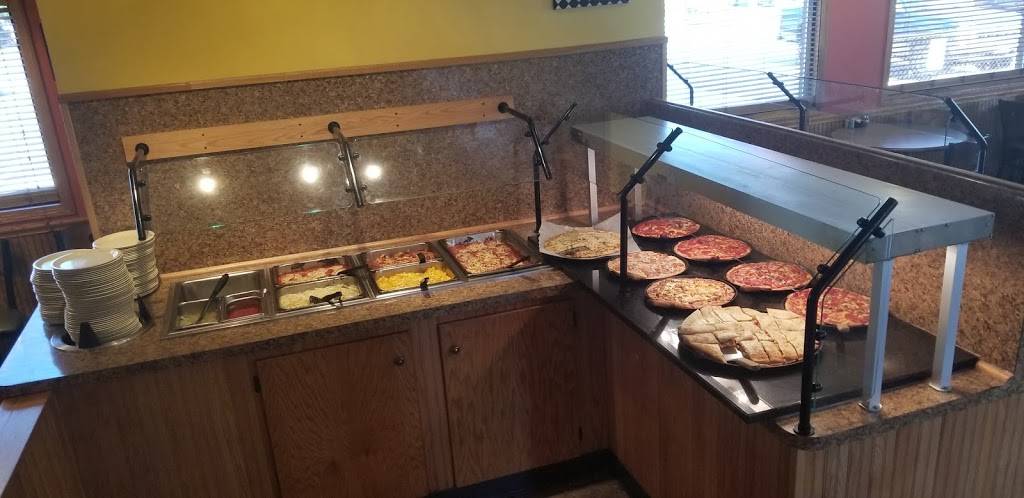 Fort Ball Pizza Palace | restaurant | 1307 W State St, Fremont, OH 43420, USA | 4193347800 OR +1 419-334-7800