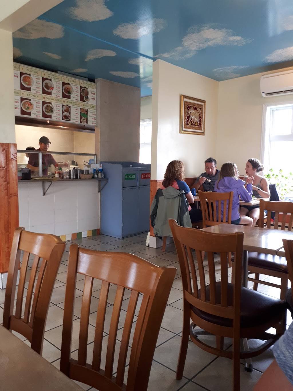 Thaï Clubstar | restaurant | 4893 Rue Laval, Lac-Mégantic, QC G6B 1E2, Canada | 8195835179 OR +1 819-583-5179