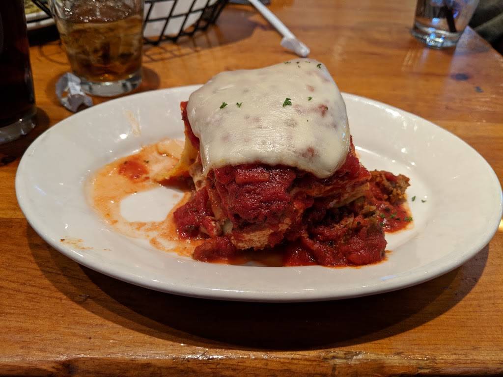 Johnny Carinos | restaurant | 23075 W Outer Dr, Allen Park, MI 48101, USA | 3132745551 OR +1 313-274-5551