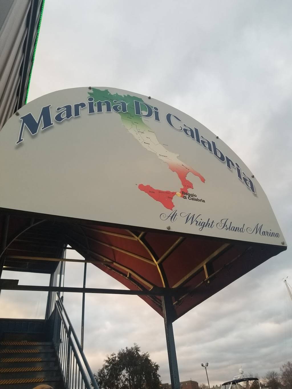 Marina Di Calabria | restaurant | 290 Drake Ave, New Rochelle, NY 10805, USA | 9142355252 OR +1 914-235-5252