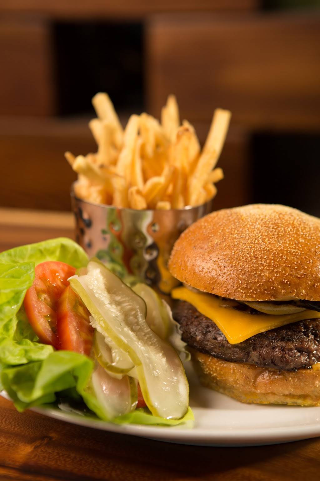 Big Rock Pub | restaurant | 79940 Westward Ho Dr, Indio, CA 92201, USA | 7602009844 OR +1 760-200-9844