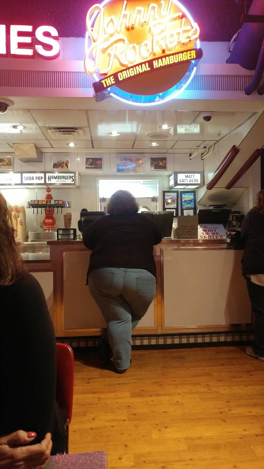 Johnny Rockets | restaurant | 1600 Old Louisquisset Pike, Lincoln, RI 02865, USA | 4014758446 OR +1 401-475-8446