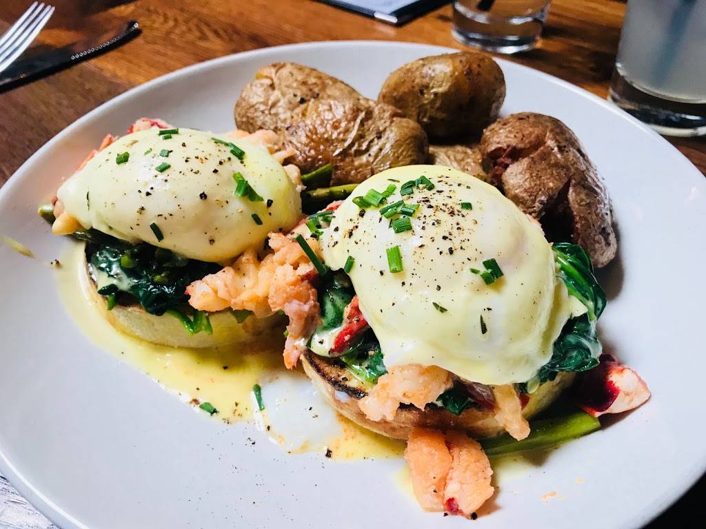 Monument Restaurant & Tavern | restaurant | 251 Main St, Boston, MA 02129, USA | 6173375191 OR +1 617-337-5191