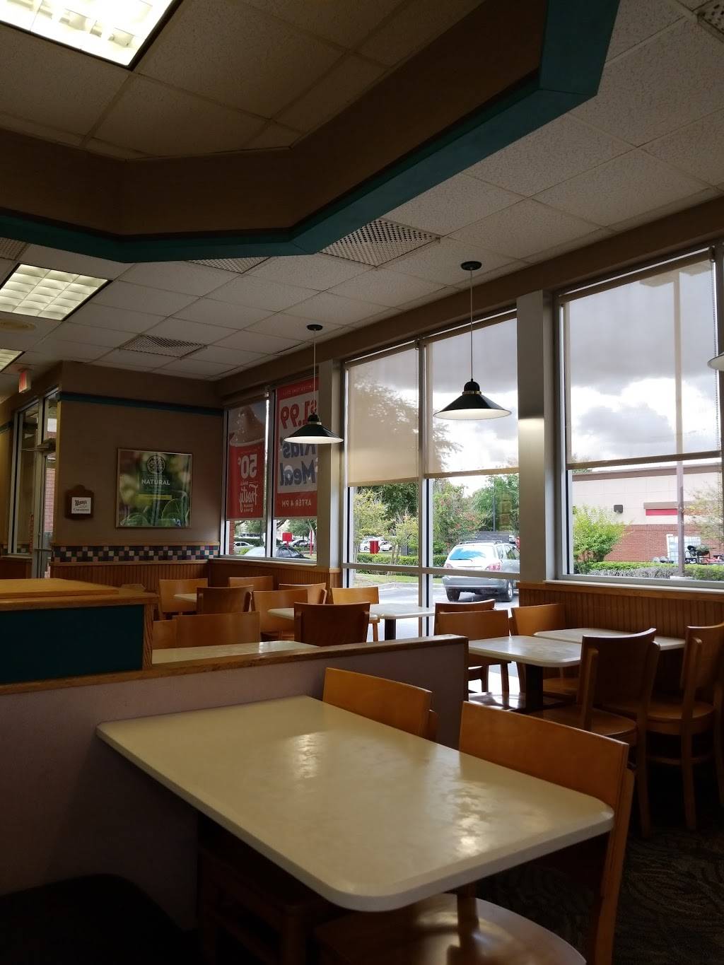 Wendys | restaurant | 4453 Southside Blvd, Jacksonville, FL 32216, USA | 9046209161 OR +1 904-620-9161