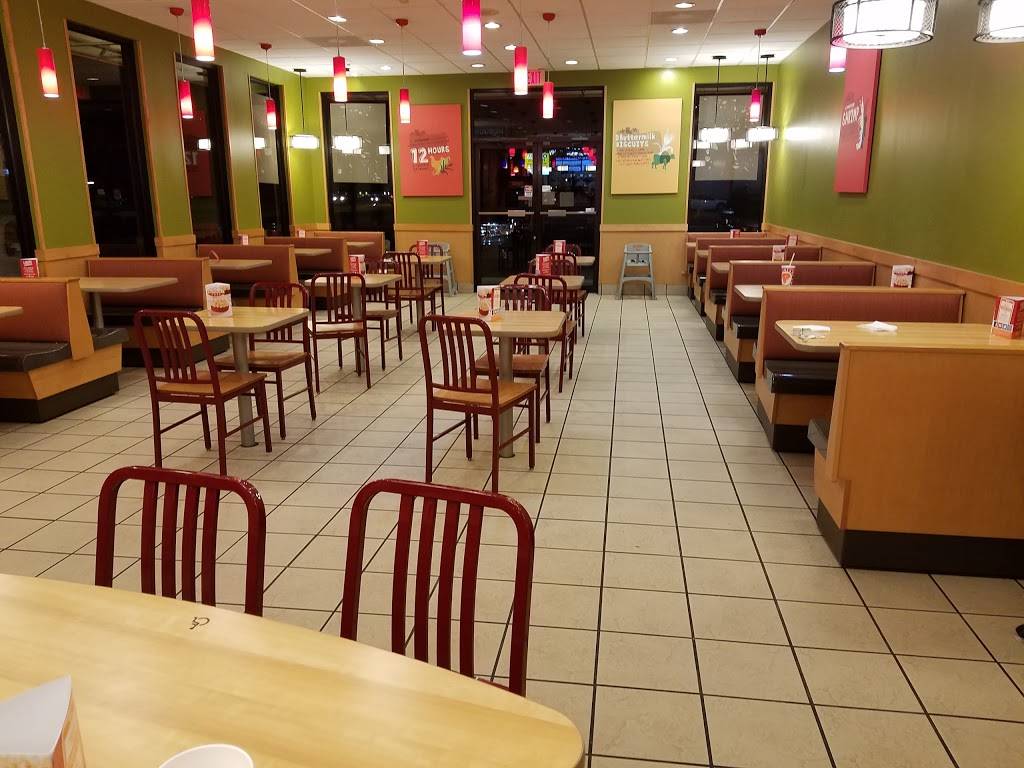 Popeyes Louisiana Kitchen | restaurant | 13795 Warwick Blvd, Newport News, VA 23602, USA | 7578988087 OR +1 757-898-8087