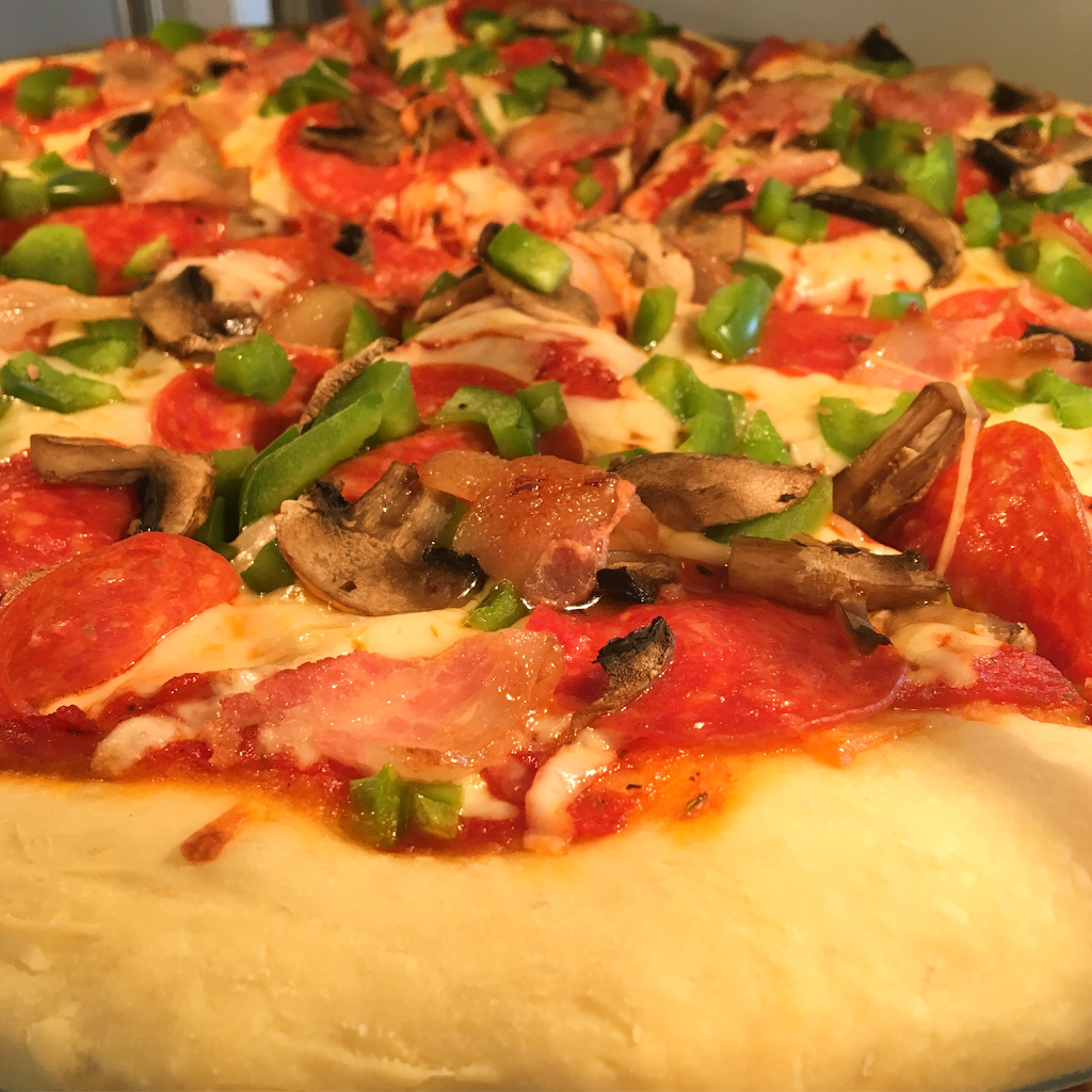 Pizza Buoys | meal takeaway | 153 Front Rd, Port Rowan, ON N0E 1M0, Canada | 2263983211 OR +1 226-398-3211